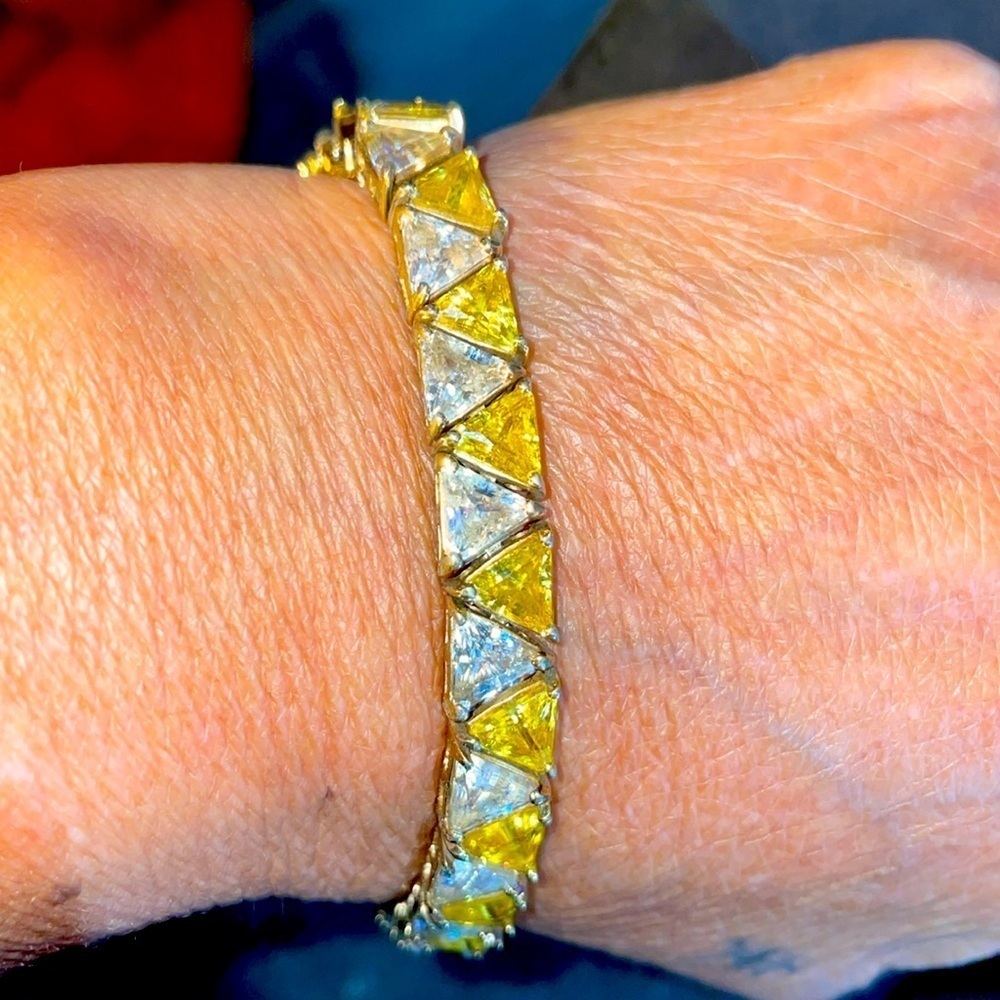 UTC Trillion cut clear/yellow crystals goldtone 925 sterling bracelet 8 1/2”
